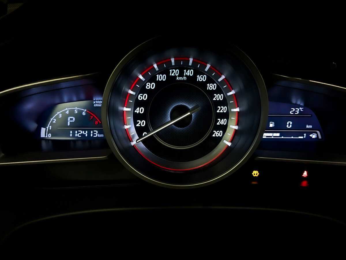 Б/У Мазда 3 2014 года. Фото: #12