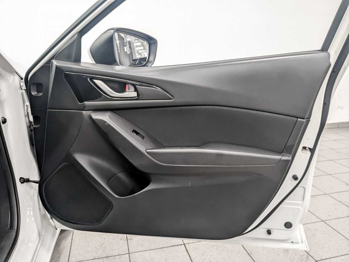 Б/У Мазда 3 2014 года. Фото: #23