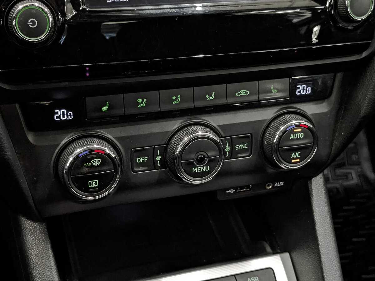 Б/У Шкода Октавия 2015 года. Фото: #19