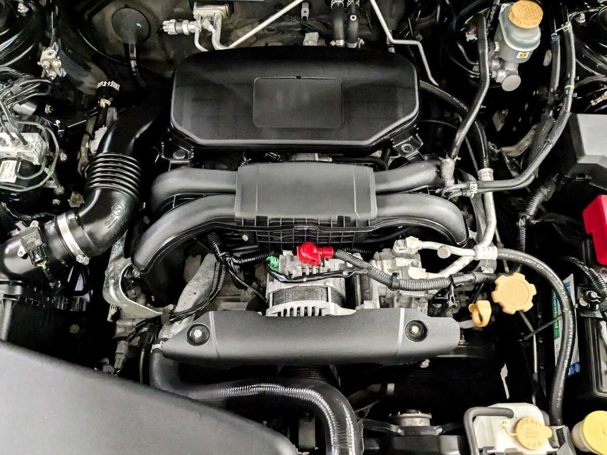 Б/У Субару Аутбэк 2013 года. Фото: #8