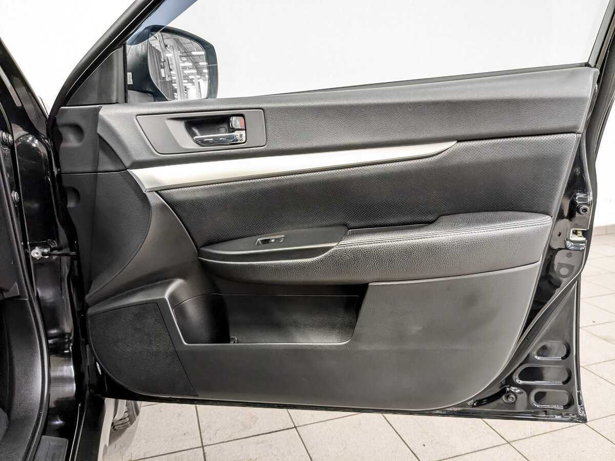 Б/У Субару Аутбэк 2013 года. Фото: #21