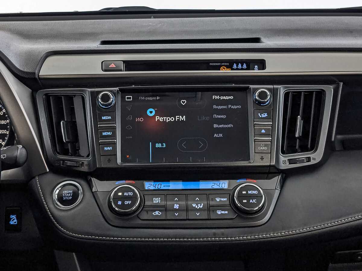 Toyota RAV4 2018 года с пробегом. Фото: #14