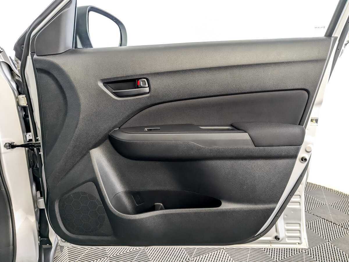 Suzuki Vitara 2021 года с пробегом. Фото: #23