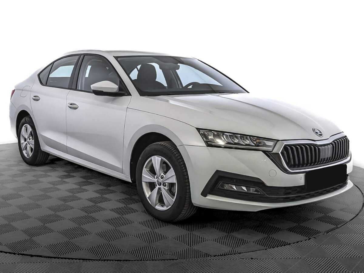 Skoda Octavia 2021 года с пробегом. Фото: #2