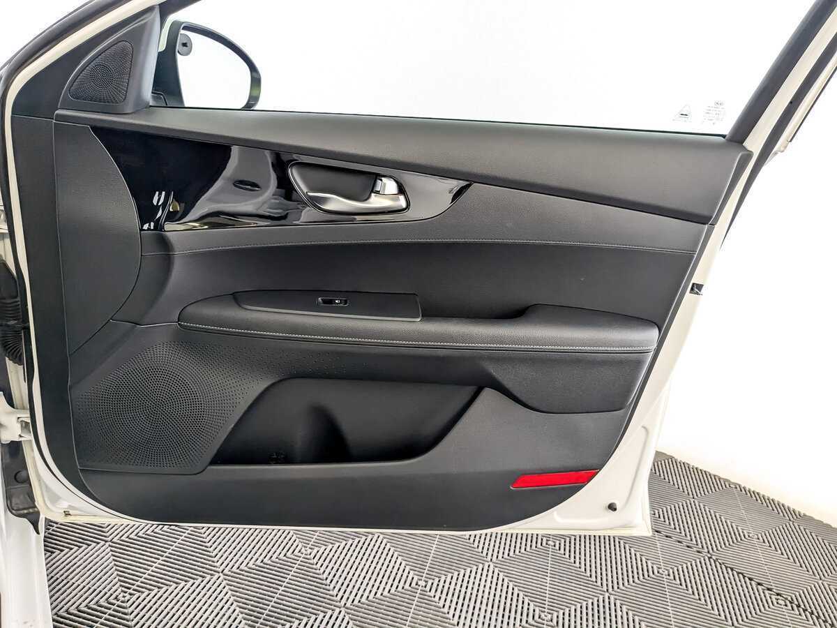 Kia Cerato 2020 года с пробегом. Фото: #23