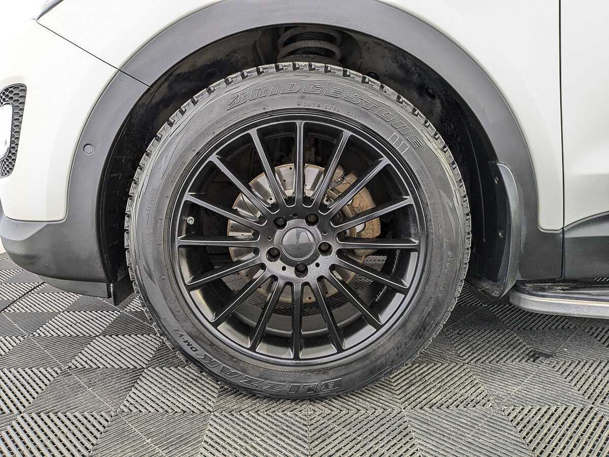 Б/У Хендай Санта Фе 2013 года. Фото: #17