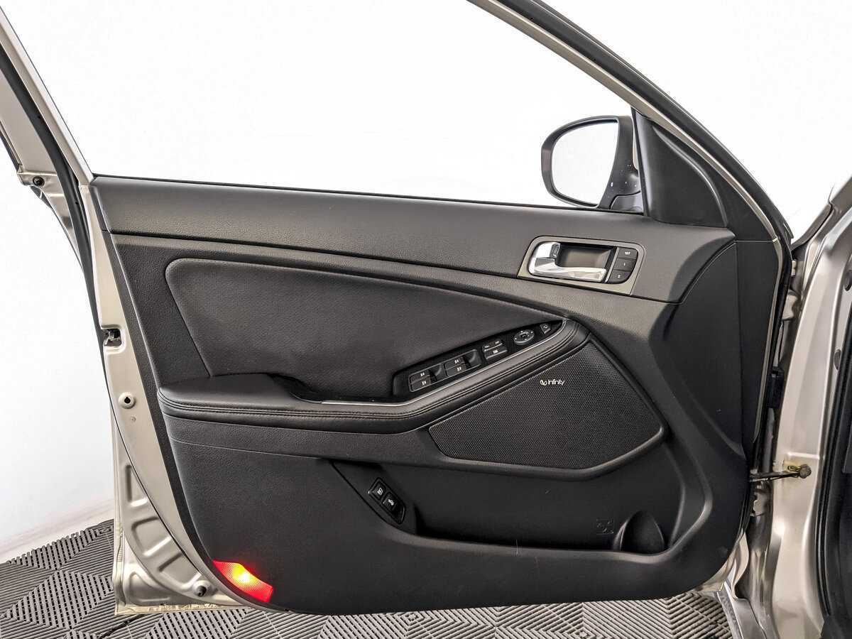 Б/У Киа Оптима 2014 года. Фото: #18