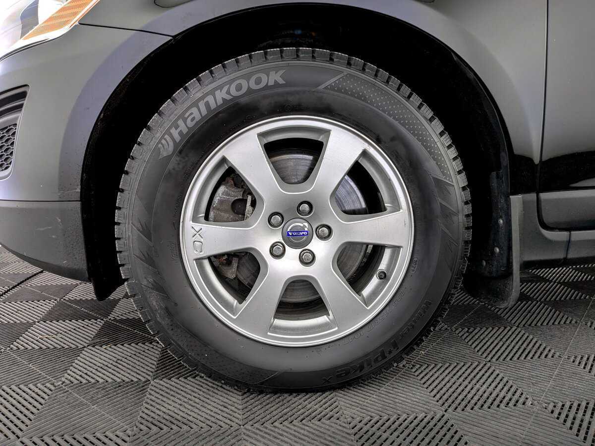 Б/У Вольво ИксЦ60 2012 года. Фото: #17