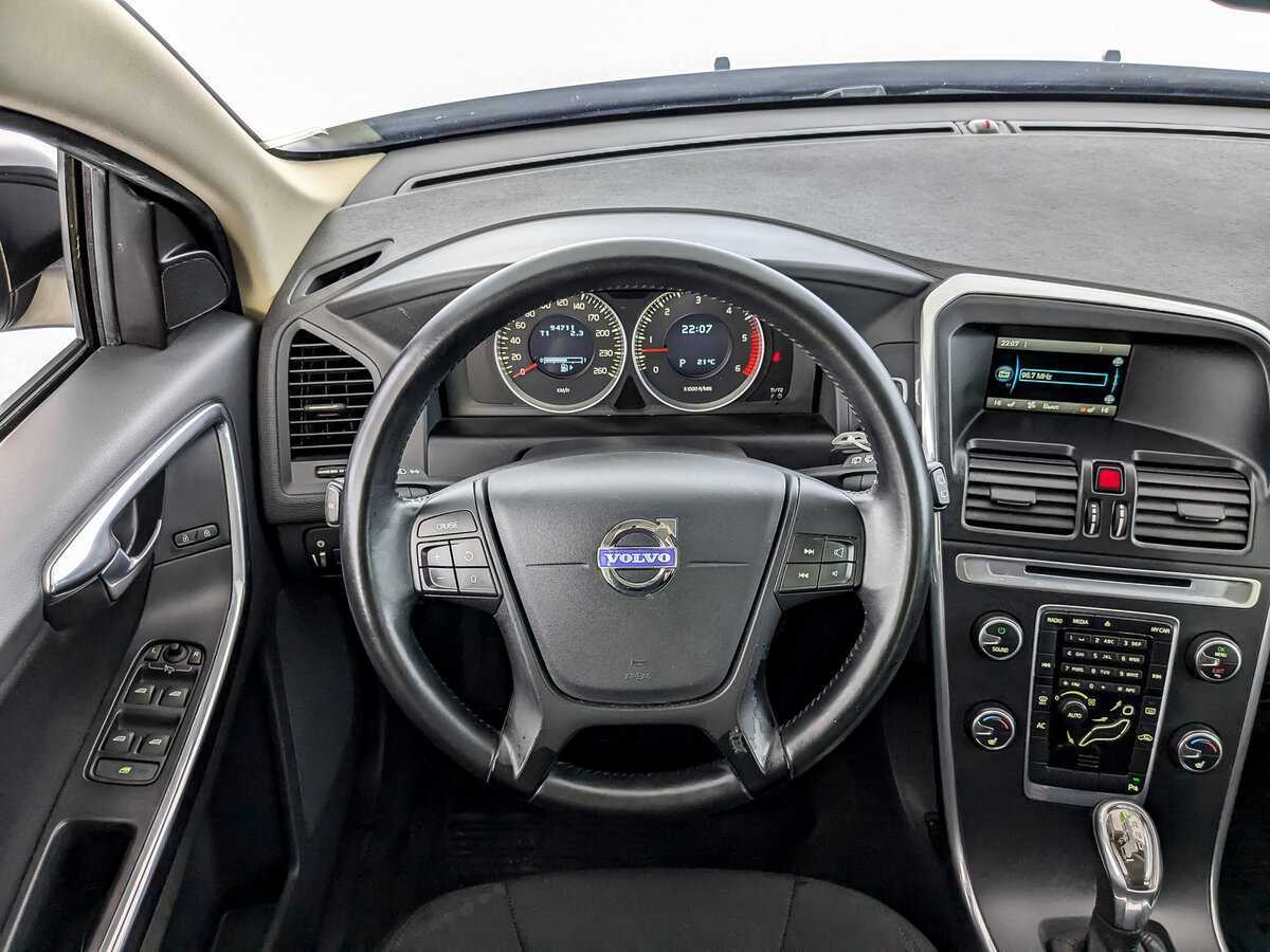 Б/У Вольво ИксЦ60 2012 года. Фото: #20