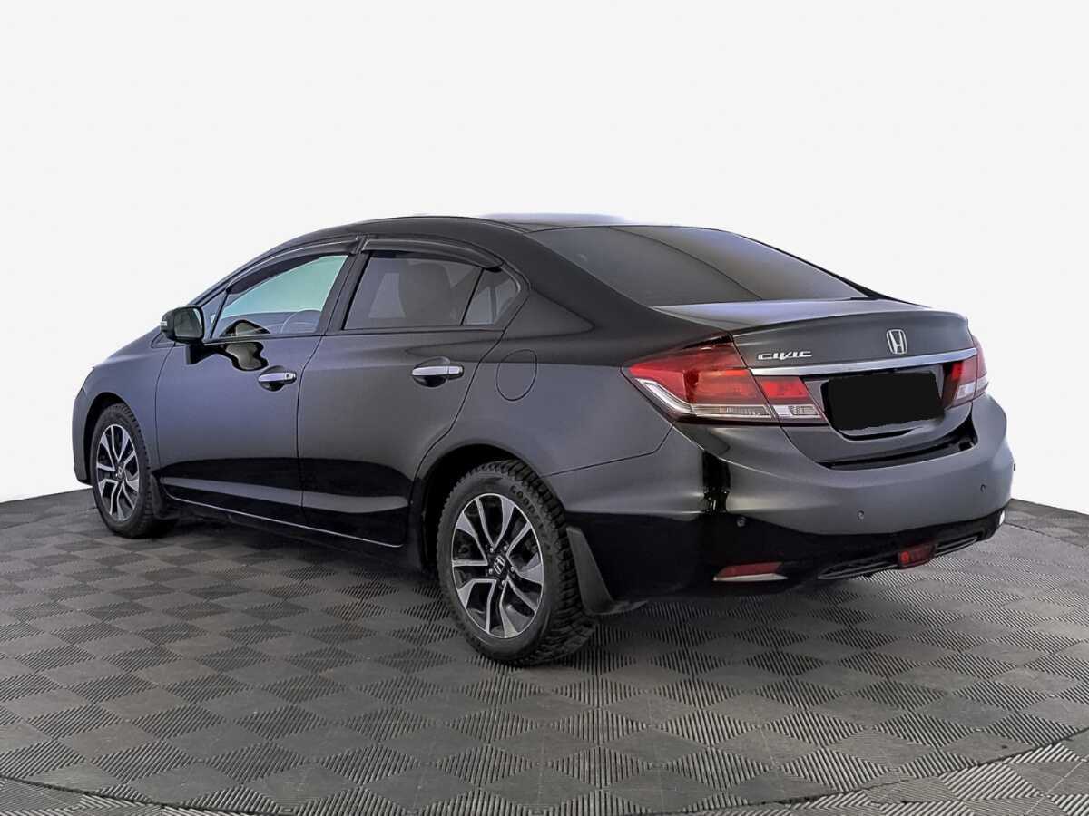 Б/У Хонда Цивик 2013 года. Фото: #6