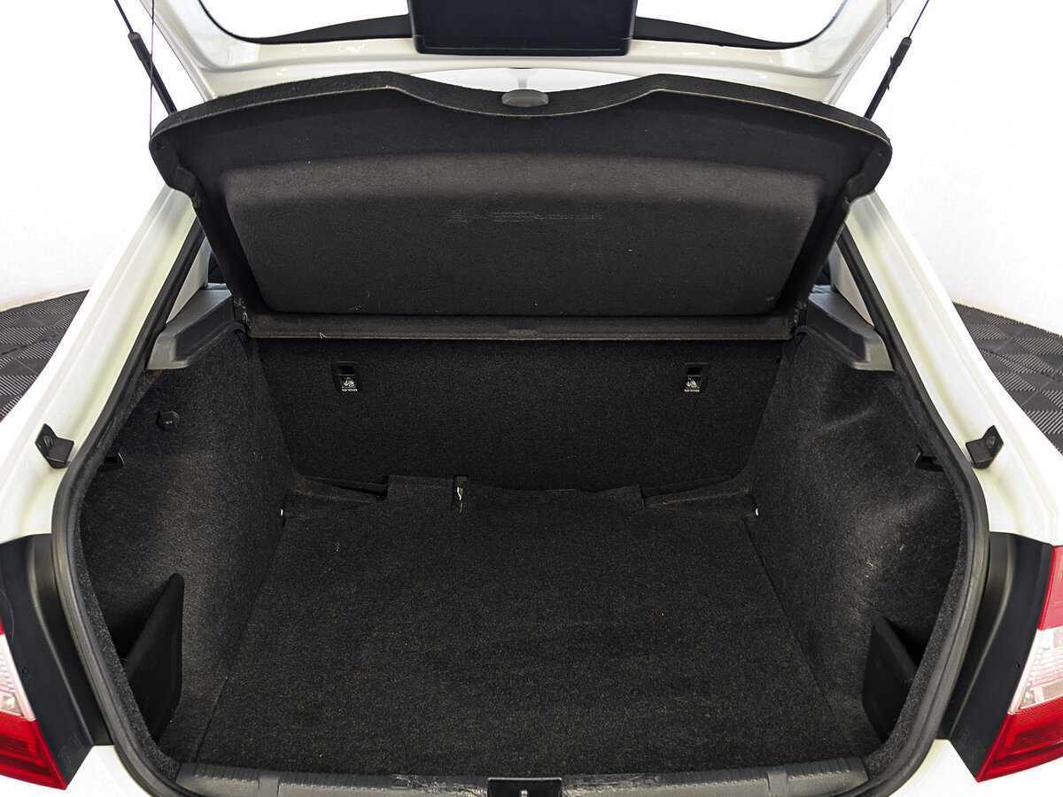 Б/У Шкода Рапид 2017 года. Фото: #9