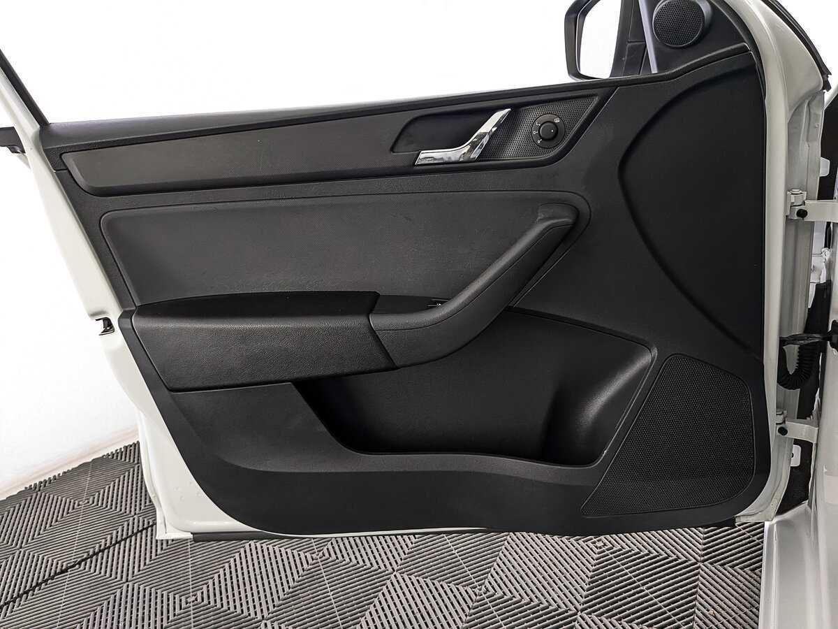 Б/У Шкода Рапид 2017 года. Фото: #16