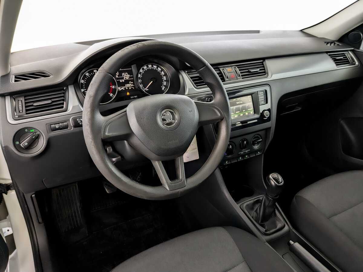 Б/У Шкода Рапид 2017 года. Фото: #15