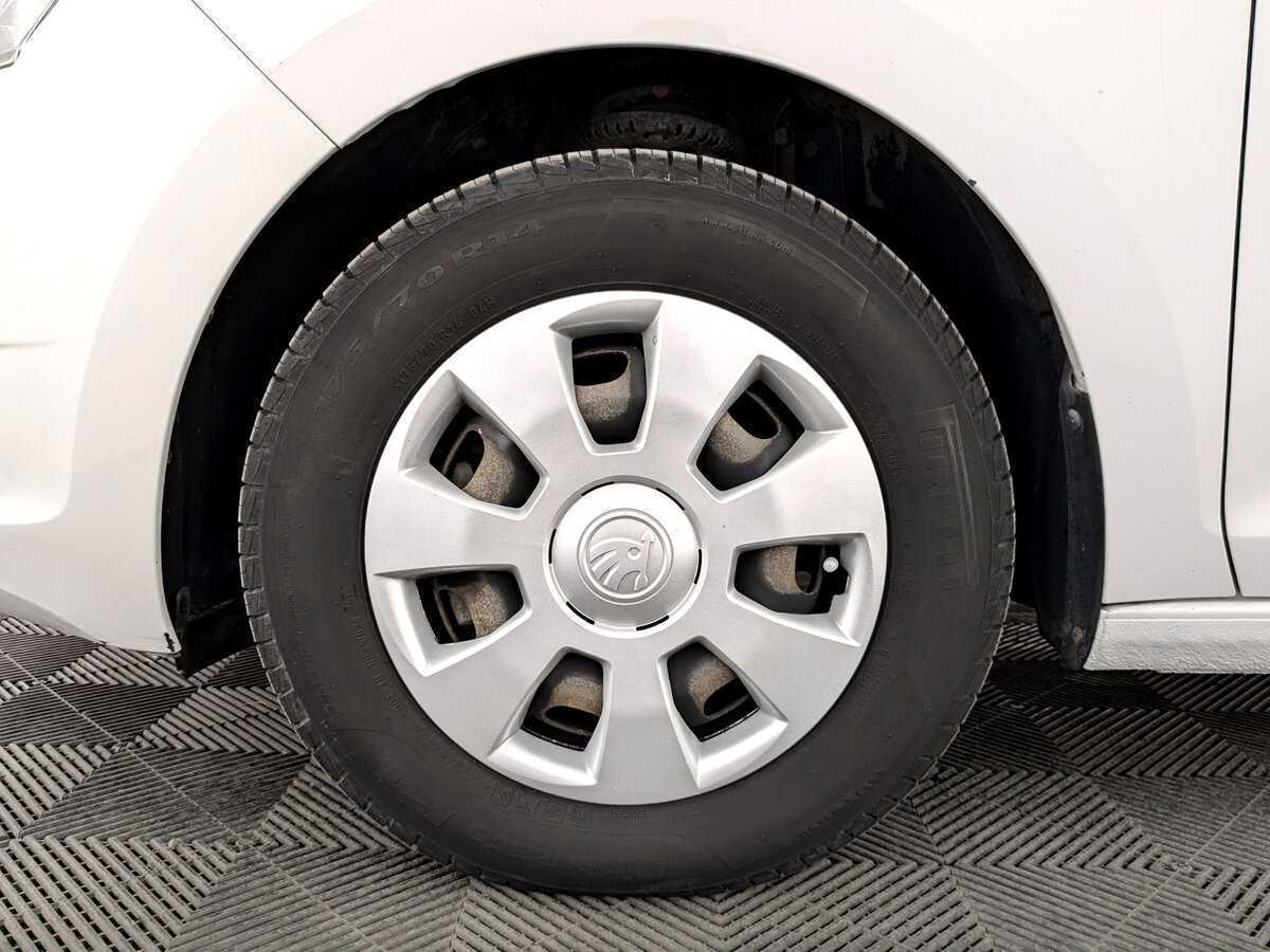 Б/У Шкода Рапид 2017 года. Фото: #17