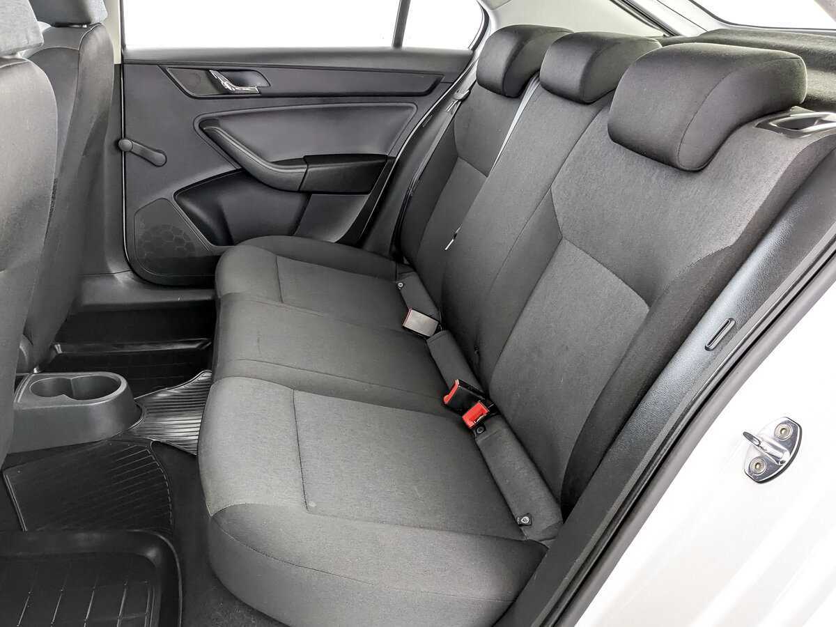 Б/У Шкода Рапид 2017 года. Фото: #11