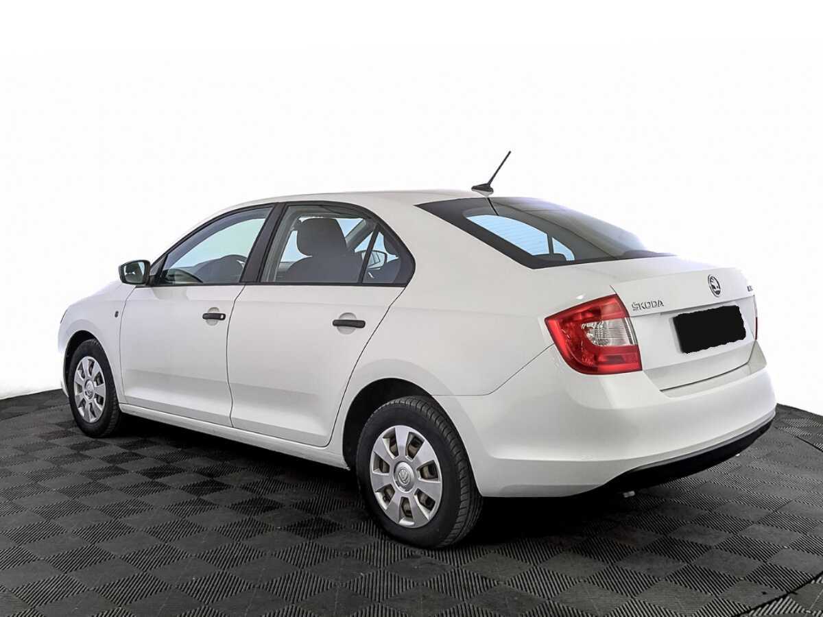 Б/У Шкода Рапид 2017 года. Фото: #6