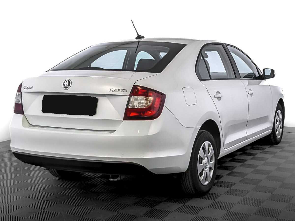 Б/У Шкода Рапид 2019 года. Фото: #4