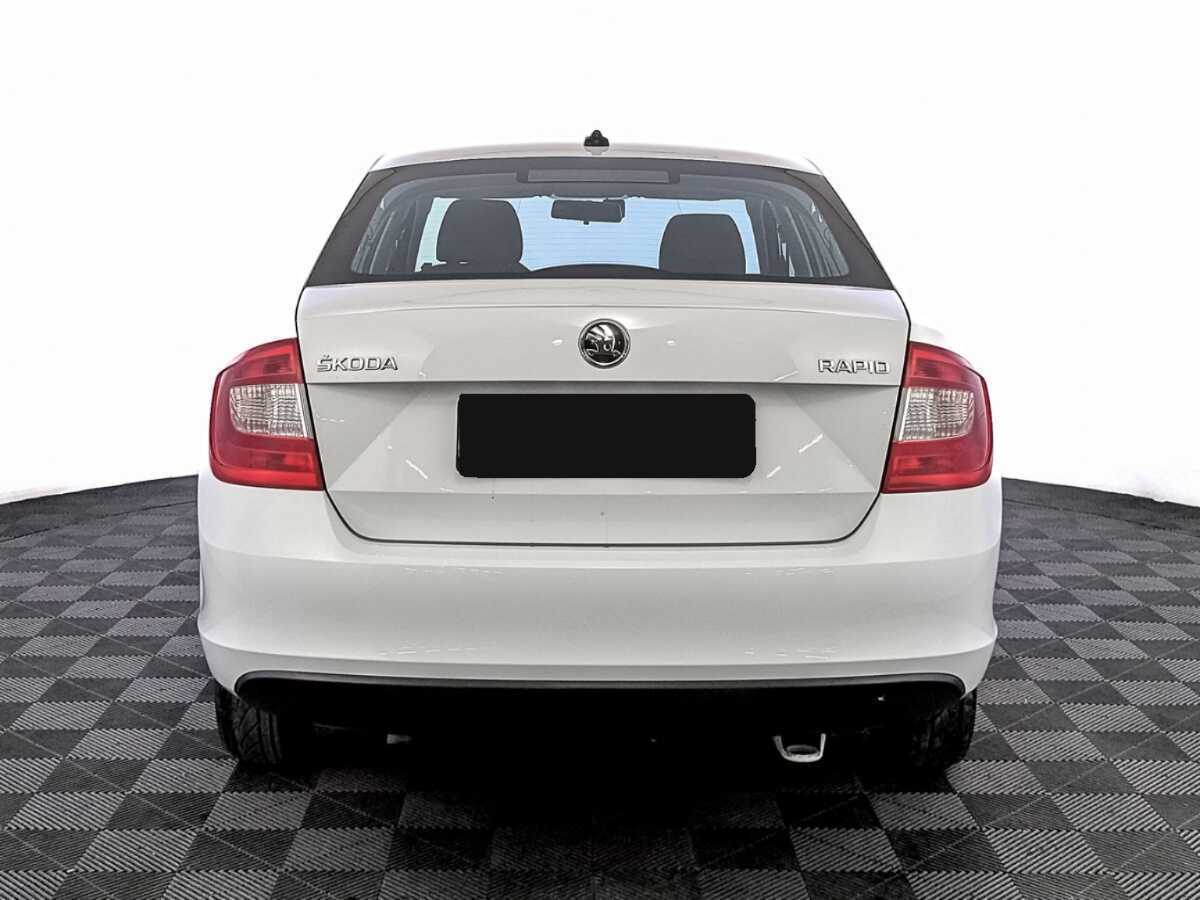 Б/У Шкода Рапид 2017 года. Фото: #5