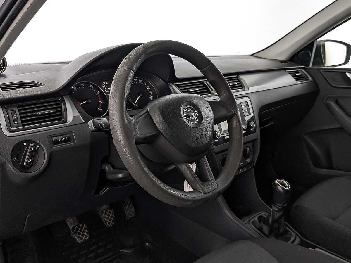 Б/У Шкода Рапид 2017 года. Фото: #14