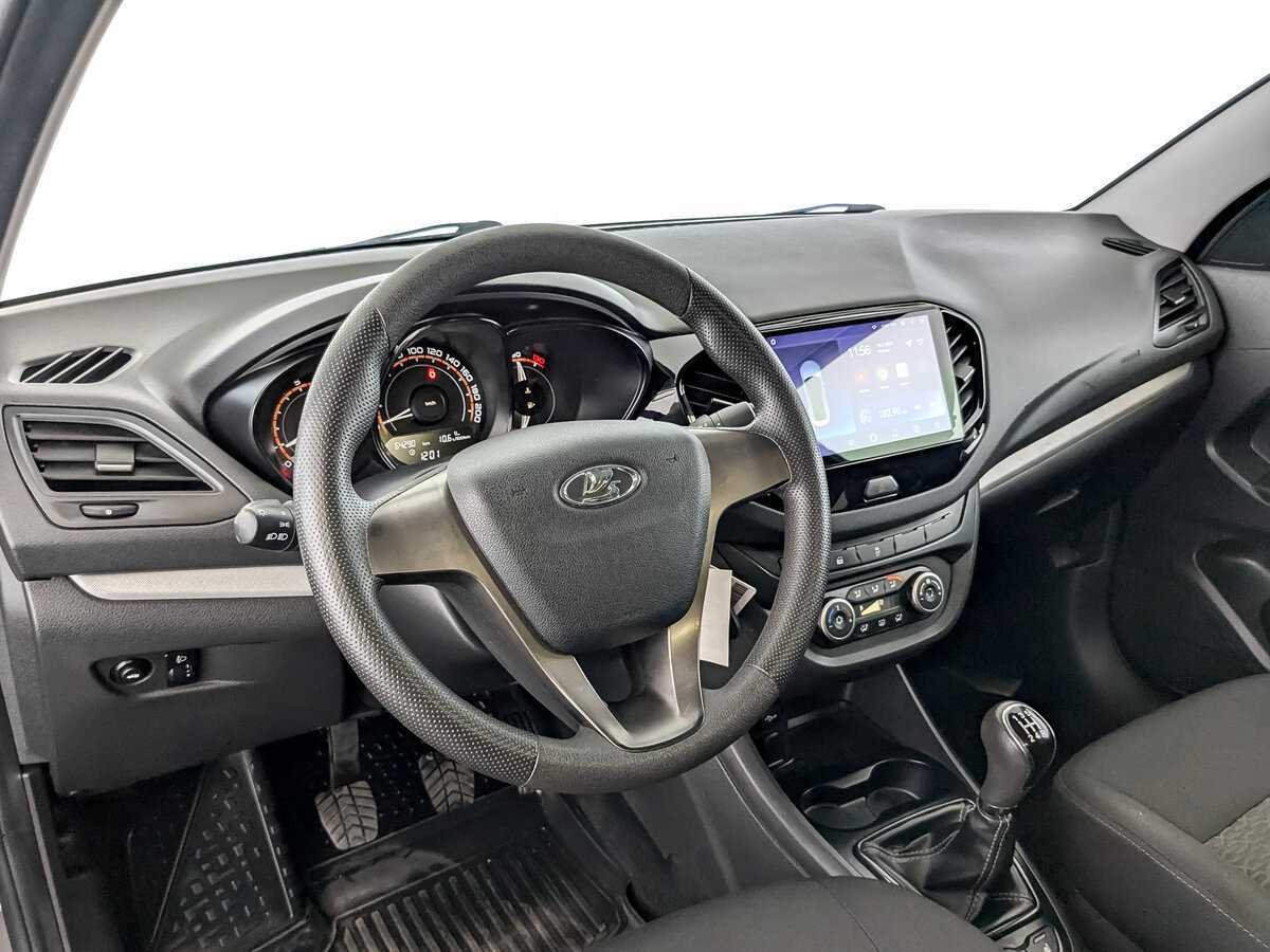 Б/У Лада (ВАЗ) Веста 2017 года. Фото: #15