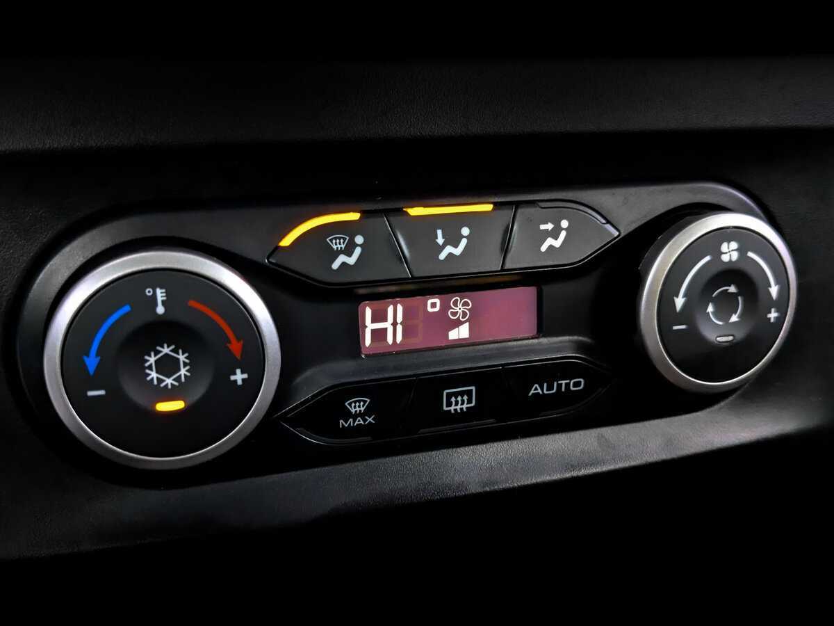 Б/У Лада (ВАЗ) ИКСРЭЙ 2017 года. Фото: #24