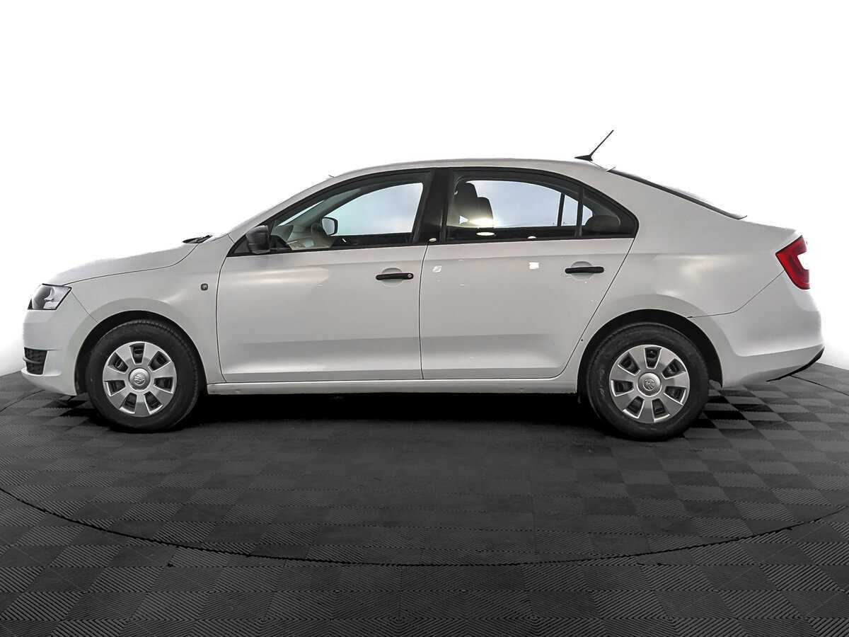 Б/У Шкода Рапид 2017 года. Фото: #7