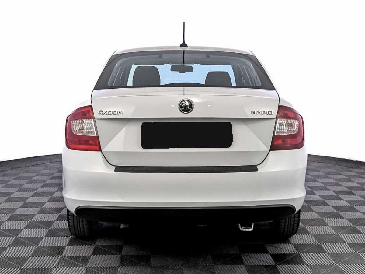 Б/У Шкода Рапид 2017 года. Фото: #5