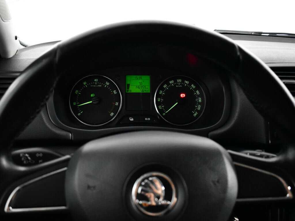 Б/У Шкода Фабия 2013 года. Фото: #10