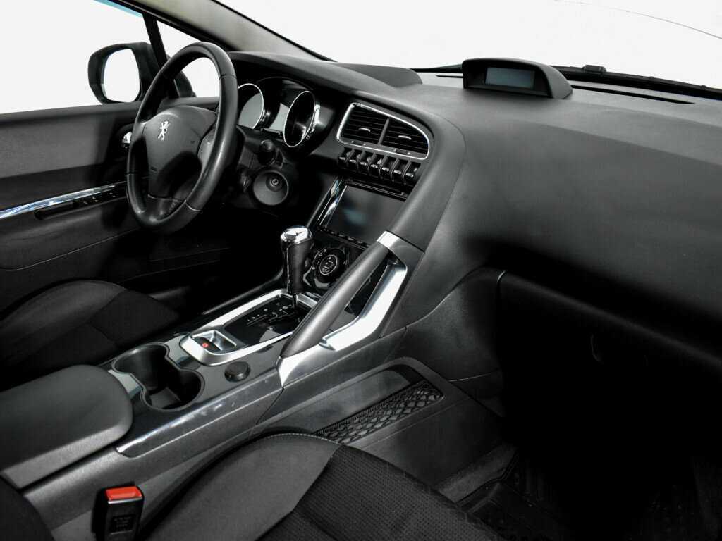 Б/У Пежо 3008 2014 года. Фото: #10