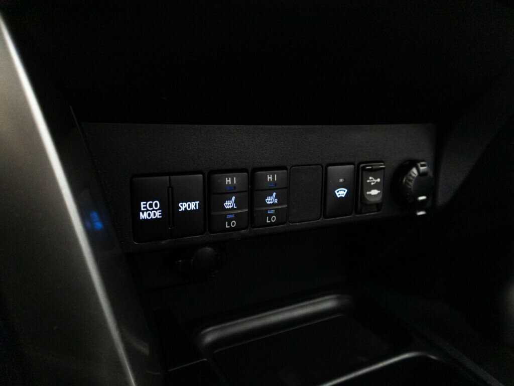 Toyota RAV4 2016 года с пробегом. Фото: #18