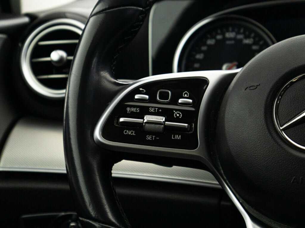 Mercedes-Benz E-Класс 2018 года с пробегом. Фото: #23