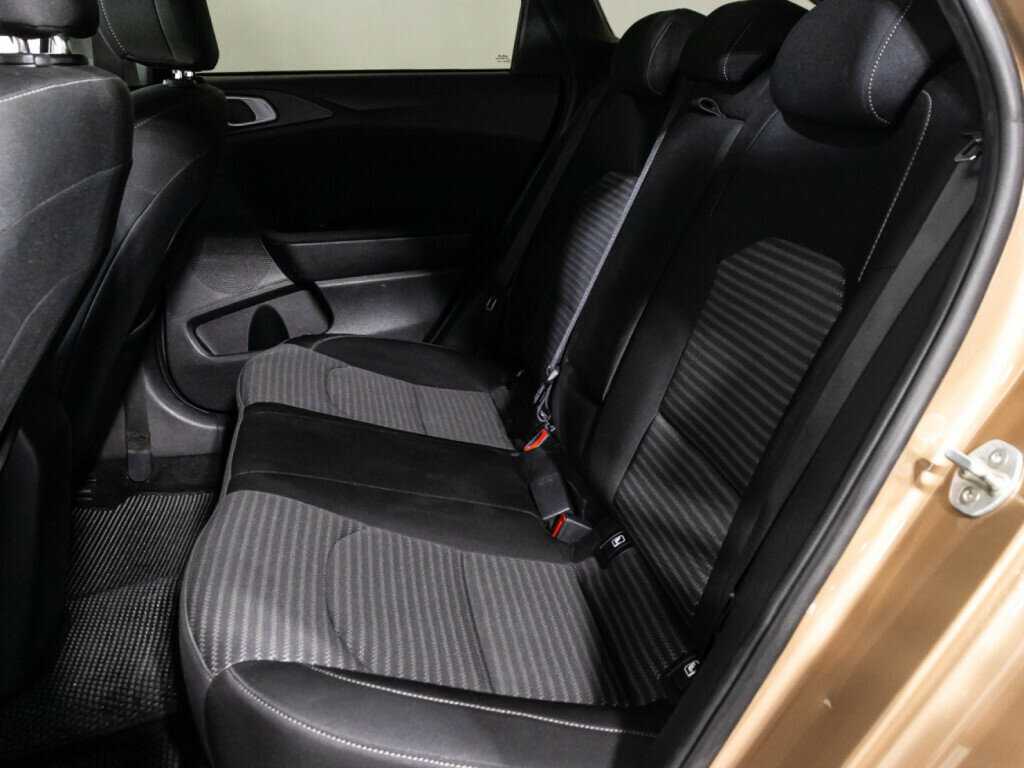 Kia Ceed 2021 года с пробегом. Фото: #9