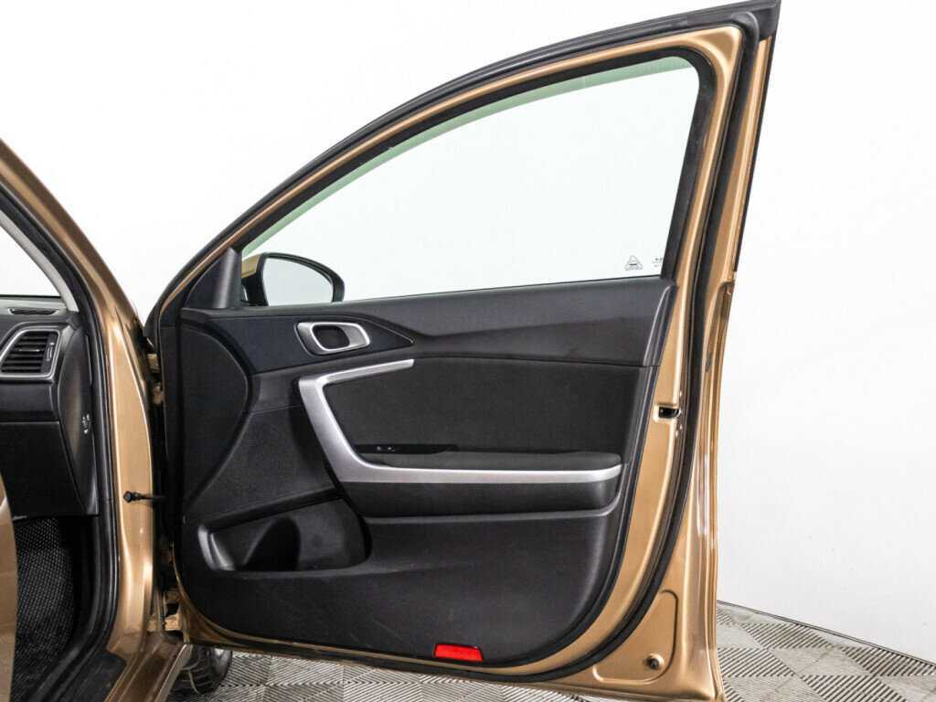 Kia Ceed 2021 года с пробегом. Фото: #24