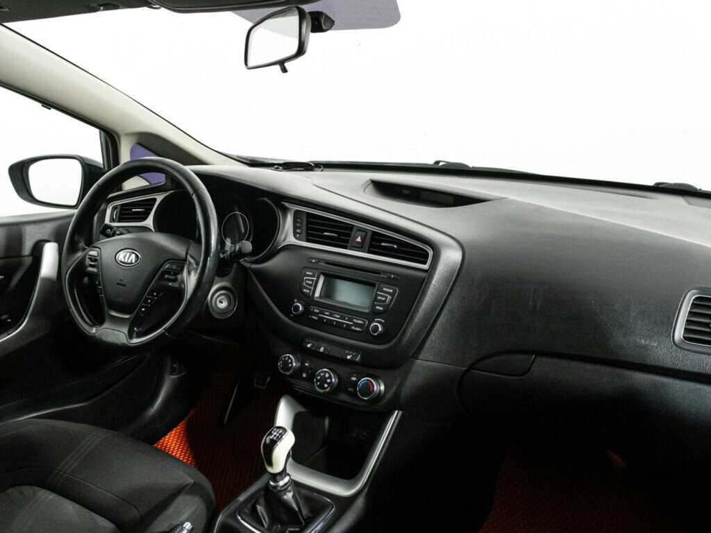 Б/У Киа Сид 2015 года. Фото: #8