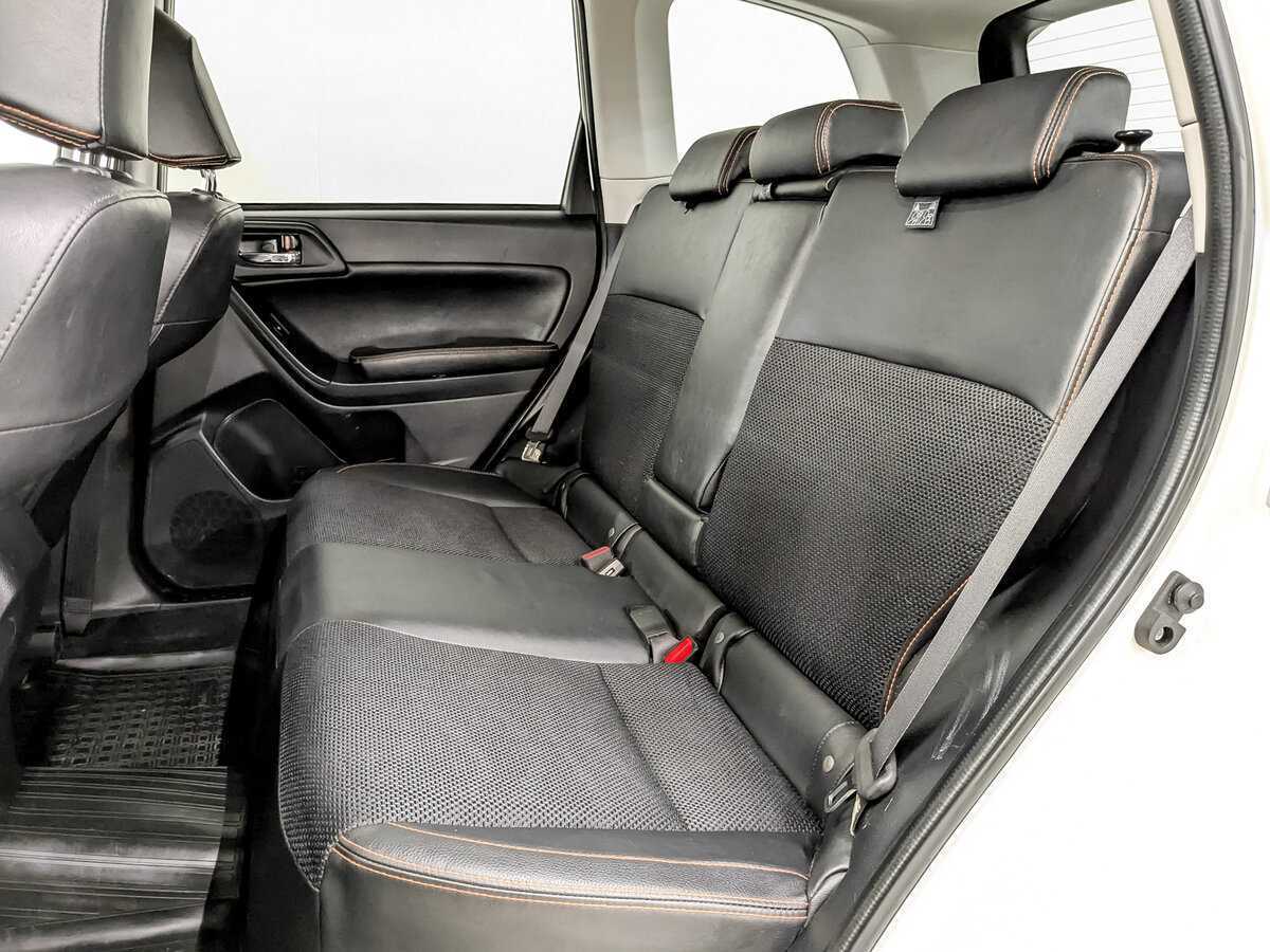 Б/У Субару Форестер 2015 года. Фото: #11