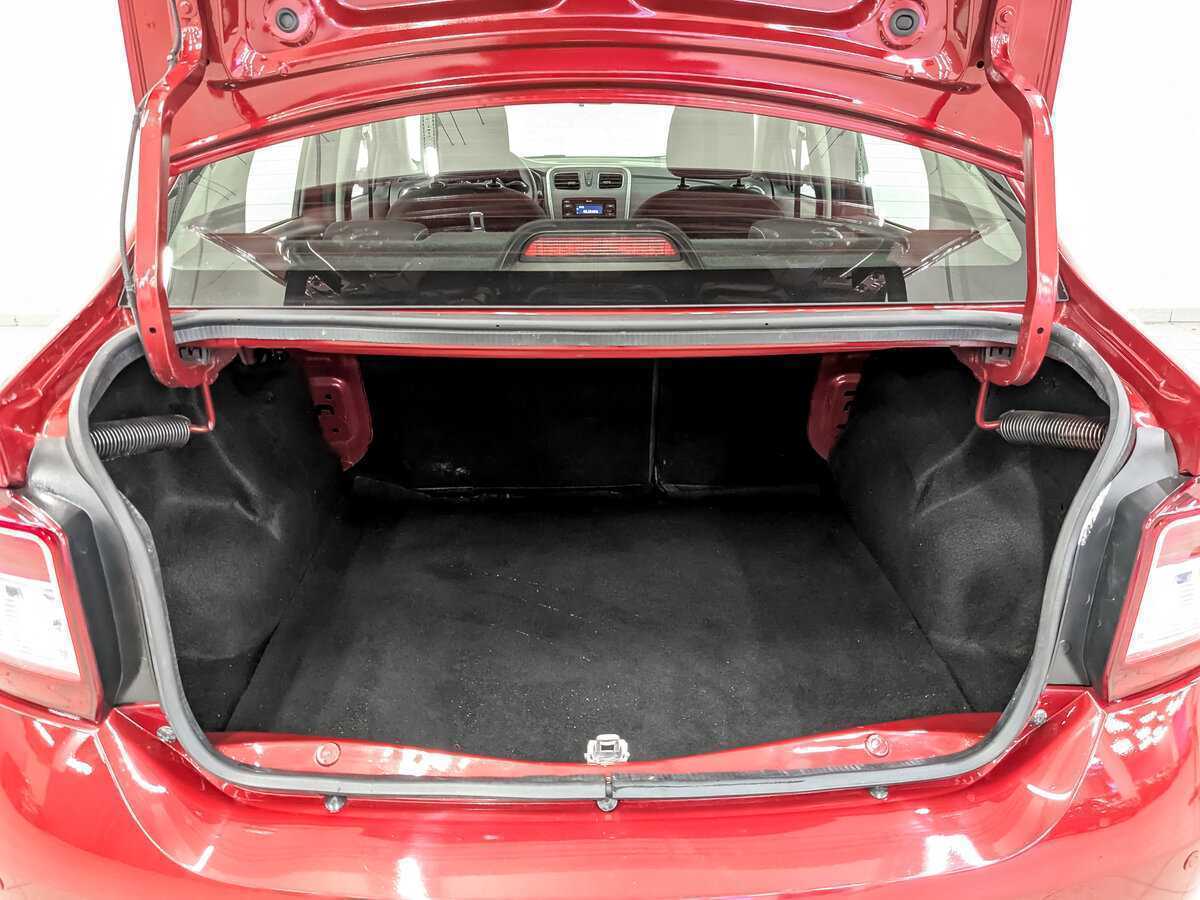 Б/У Рено Логан 2021 года. Фото: #9