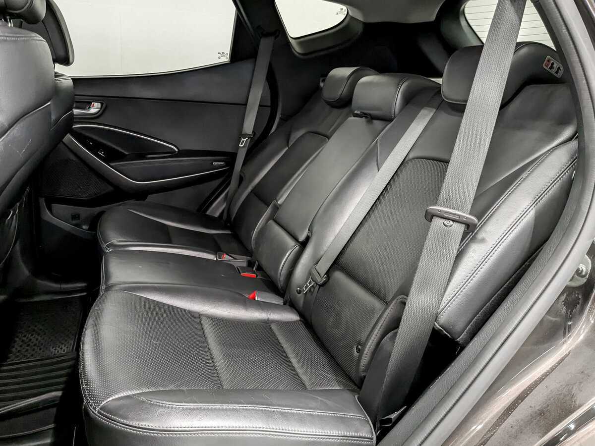 Б/У Хендай Санта Фе 2015 года. Фото: #11