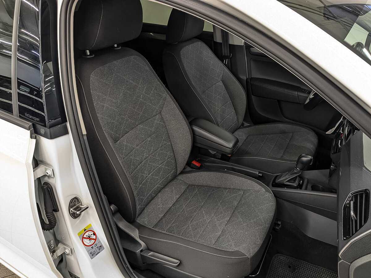 Б/У Фольксваген Поло 2021 года. Фото: #22