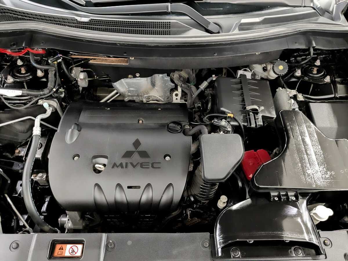 Mitsubishi Outlander 2018 года с пробегом. Фото: #8