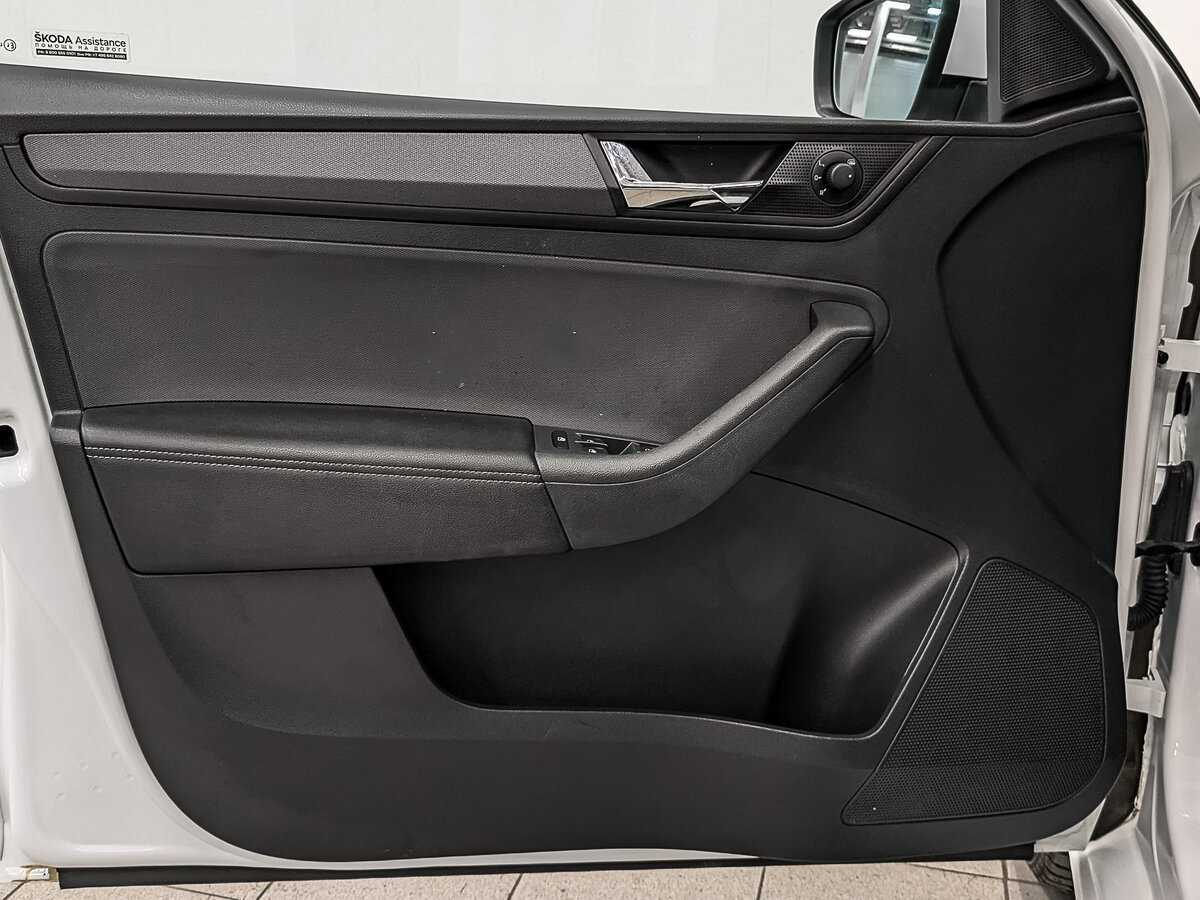 Б/У Шкода Рапид 2020 года. Фото: #16