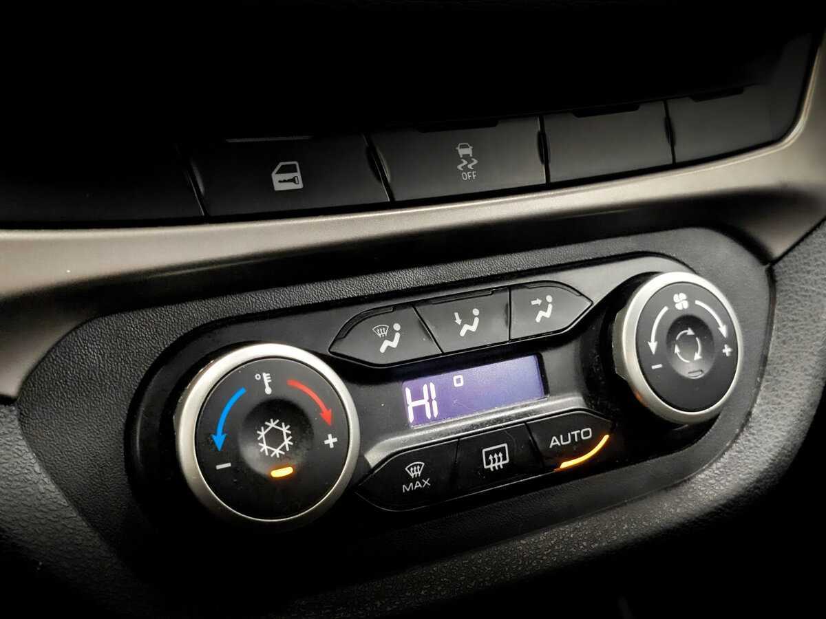 Б/У Лада (ВАЗ) Веста 2017 года. Фото: #22