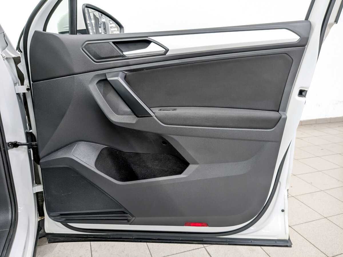 Volkswagen Tiguan 2021 года с пробегом. Фото: #22