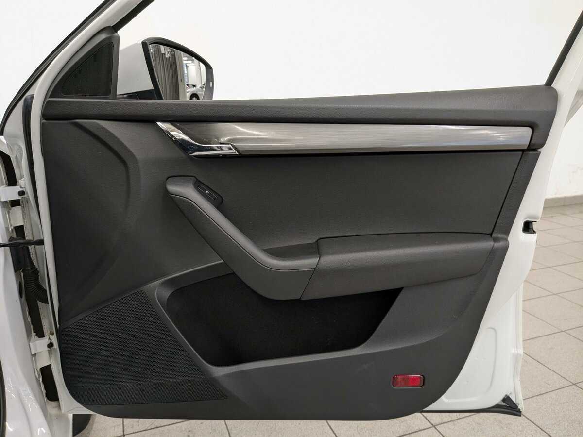 Б/У Шкода Октавия 2017 года. Фото: #21