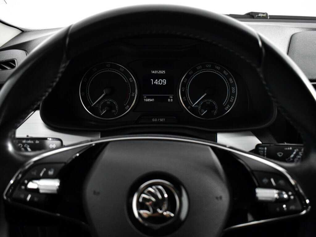 Б/У Шкода Рапид 2020 года. Фото: #17