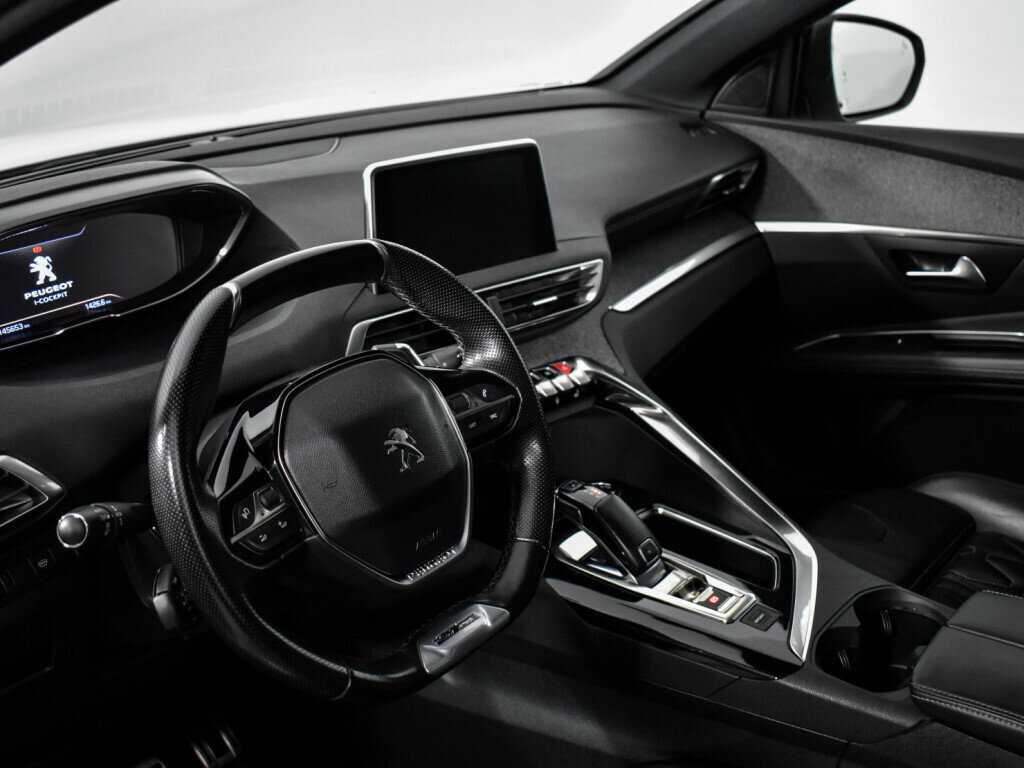 Б/У Пежо 3008 2018 года. Фото: #8