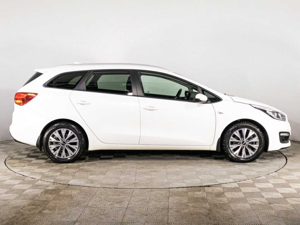 Б/У Киа Сид 2018 года. Фото: #3