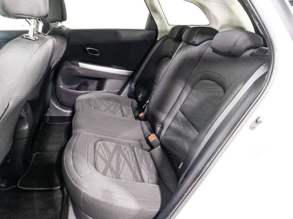 Б/У Киа Сид 2018 года. Фото: #9