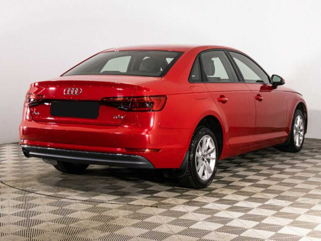 Audi A4 2015 года с пробегом. Фото: #4