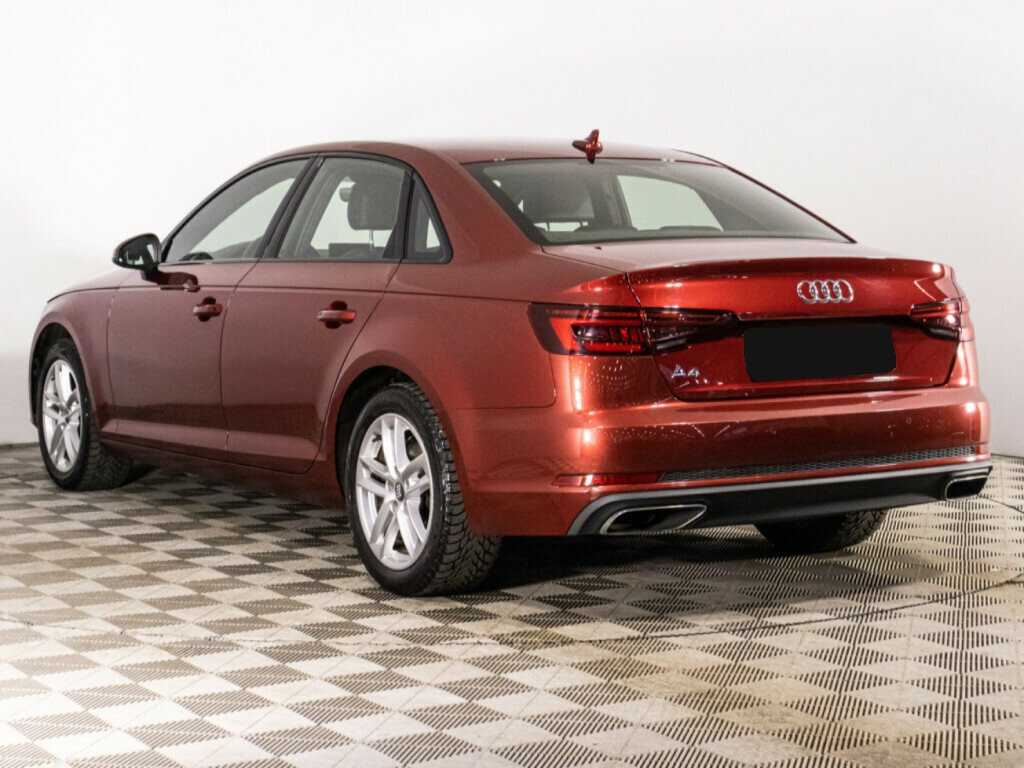 Audi A4 2019 года с пробегом. Фото: #6