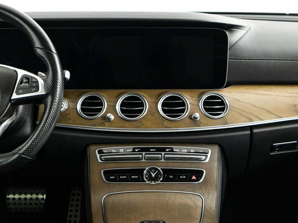 Mercedes-Benz E-Класс 2017 года с пробегом. Фото: #13
